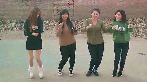 农村小媳妇爆料新闻,揭秘乡村生活背后的真实故事  第1张